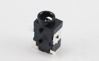 DC電源插座的安裝規(guī)程及注意事項